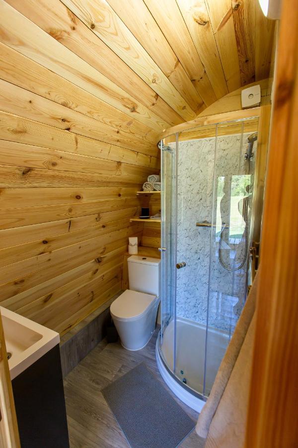 Hotel The Woolpack Glamping Maidstone Exterior foto